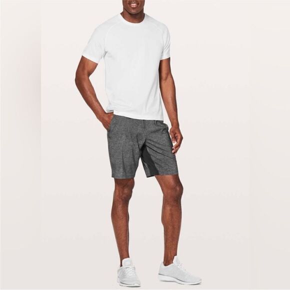 Lululemon T.H.E. Short Men's Small 9" Black Lightweight Performance Active - Picture 3 of 10
